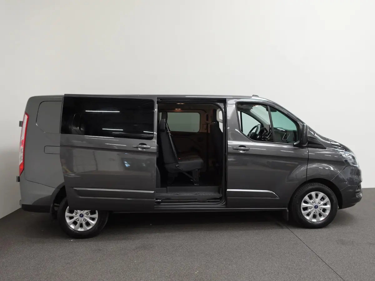 300 2.0 TDCI L2H1 Limited Dubbele Cabine Navi Airco 2 Schuifdeuren Trekhaak PDC voor & achter Carplay DAB