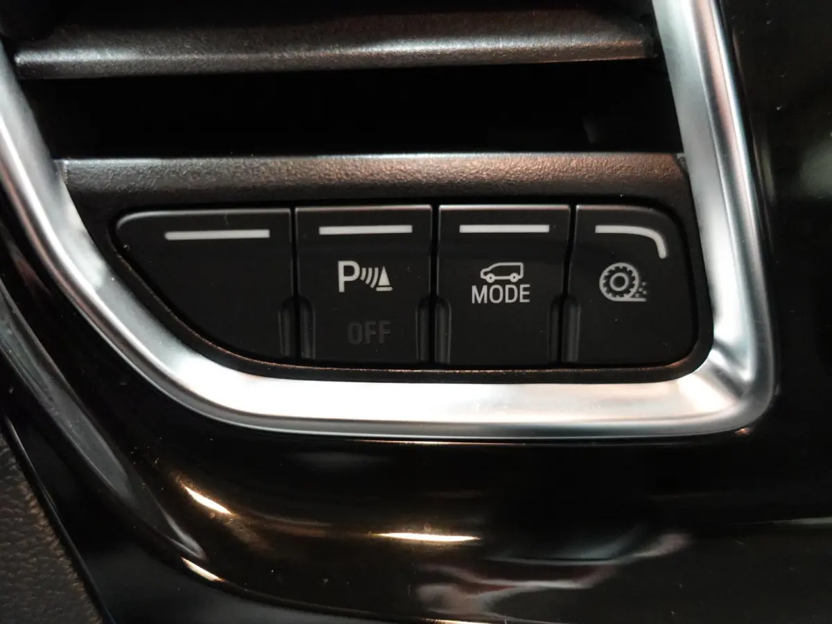 300 2.0 TDCI L2H1 Limited Dubbele Cabine Navi Airco 2 Schuifdeuren Trekhaak PDC voor & achter Carplay DAB