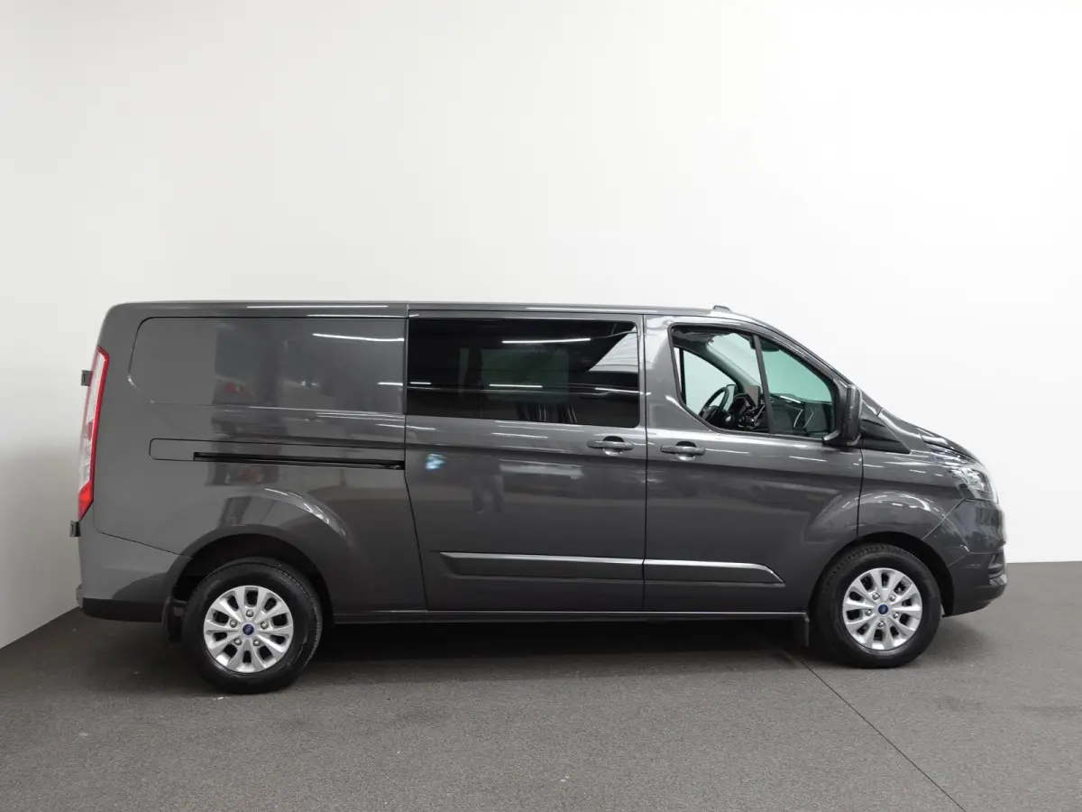 300 2.0 TDCI L2H1 Limited Dubbele Cabine Navi Airco 2 Schuifdeuren Trekhaak PDC voor & achter Carplay DAB