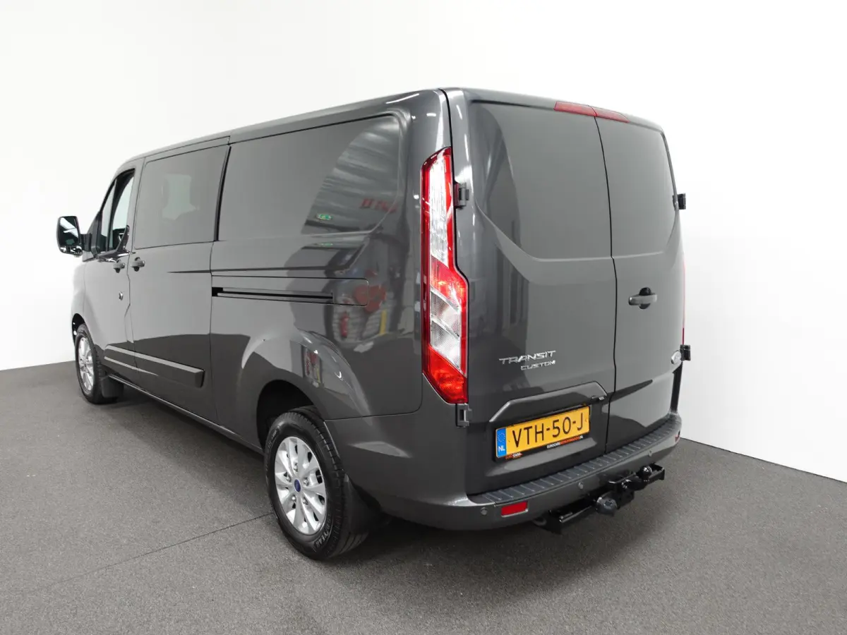 300 2.0 TDCI L2H1 Limited Dubbele Cabine Navi Airco 2 Schuifdeuren Trekhaak PDC voor & achter Carplay DAB