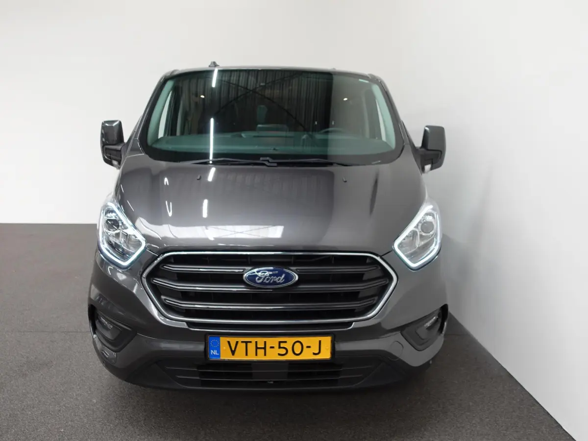300 2.0 TDCI L2H1 Limited Dubbele Cabine Navi Airco 2 Schuifdeuren Trekhaak PDC voor & achter Carplay DAB