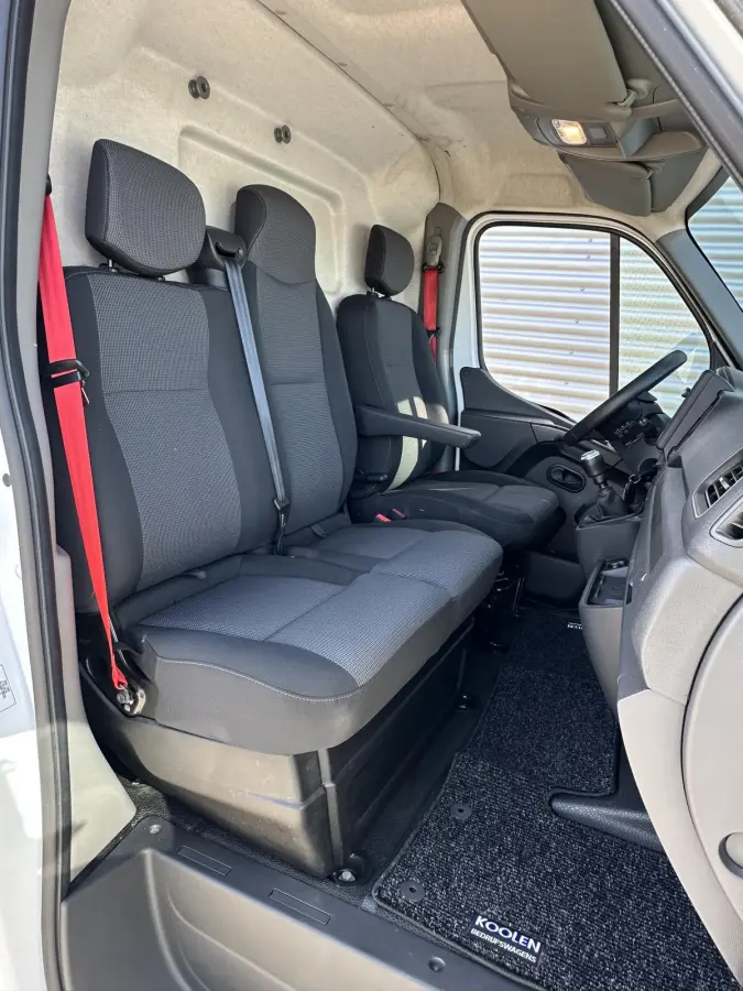 T33 2.3 dCi 150 PK L2H2 Airco|Trekhaak|Navi|Cruise