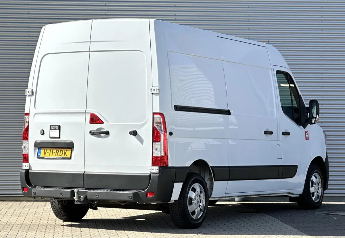 T33 2.3 dCi 150 PK L2H2 Airco|Trekhaak|Navi|Cruise