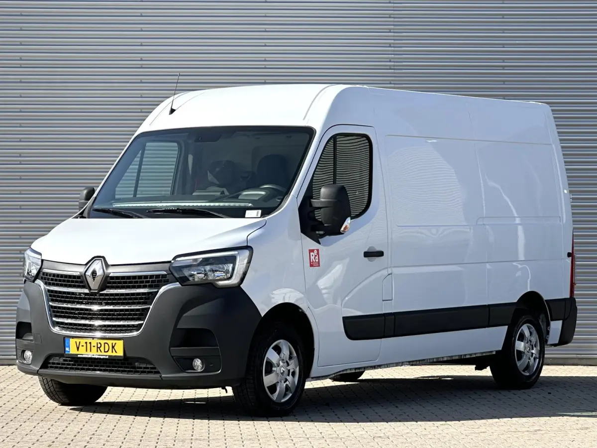 T33 2.3 dCi 150 PK L2H2 Airco|Trekhaak|Navi|Cruise