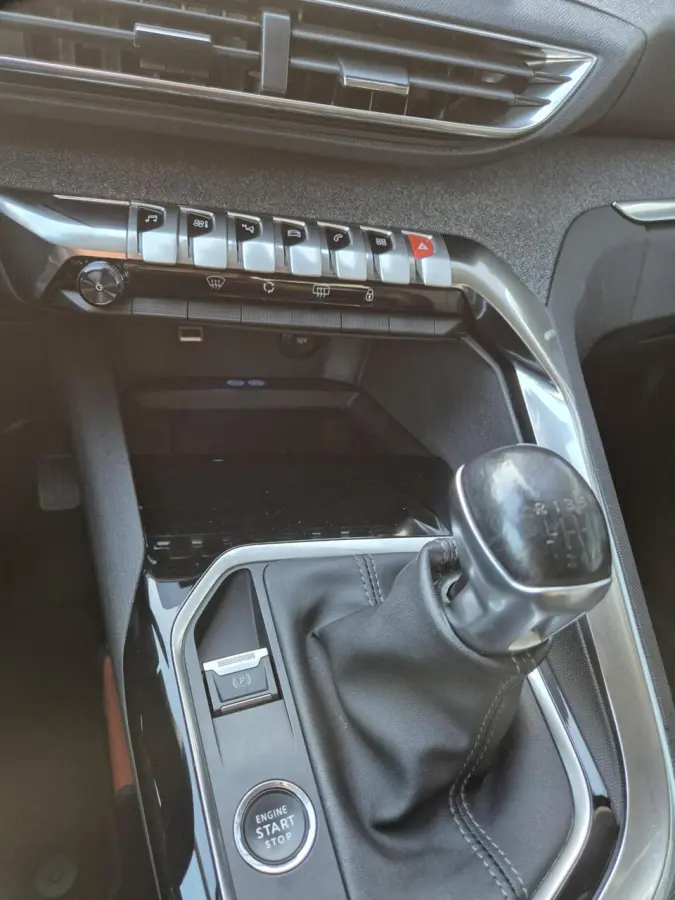 1.2 PureTech Blue Lease Premium|Trekhaak|Camera|Navi|Cruise|DAB|Airco|