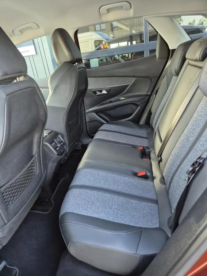 1.2 PureTech Blue Lease Premium|Trekhaak|Camera|Navi|Cruise|DAB|Airco|