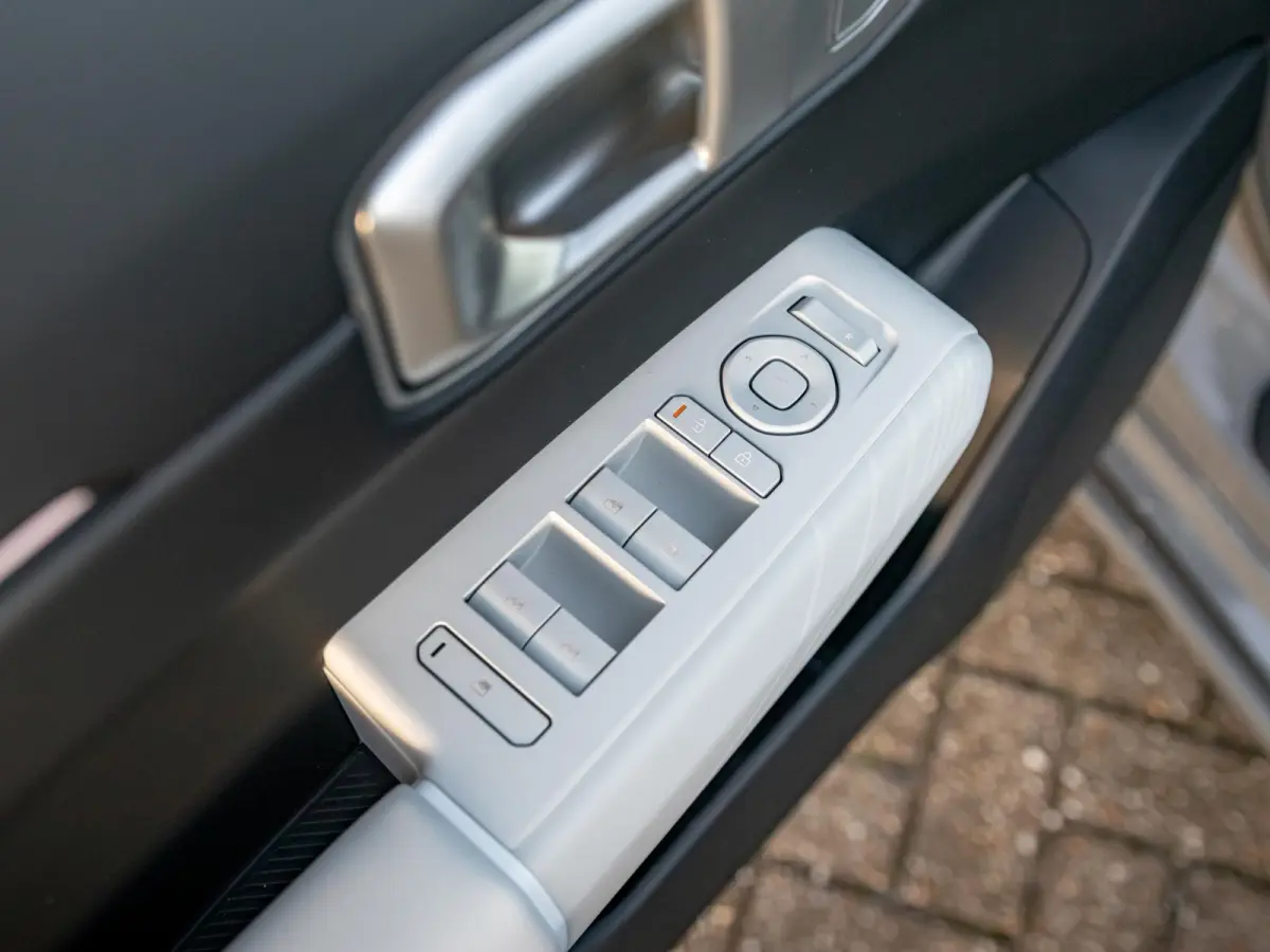 GT-Line Business Edition 81.4 kWh | Navi. | Clima. | Stuur&Stoel Verwarming | Adapt. Cruise. | Achteruitrijcamera | GT-Line Vegan Lederen Stoelbekleding