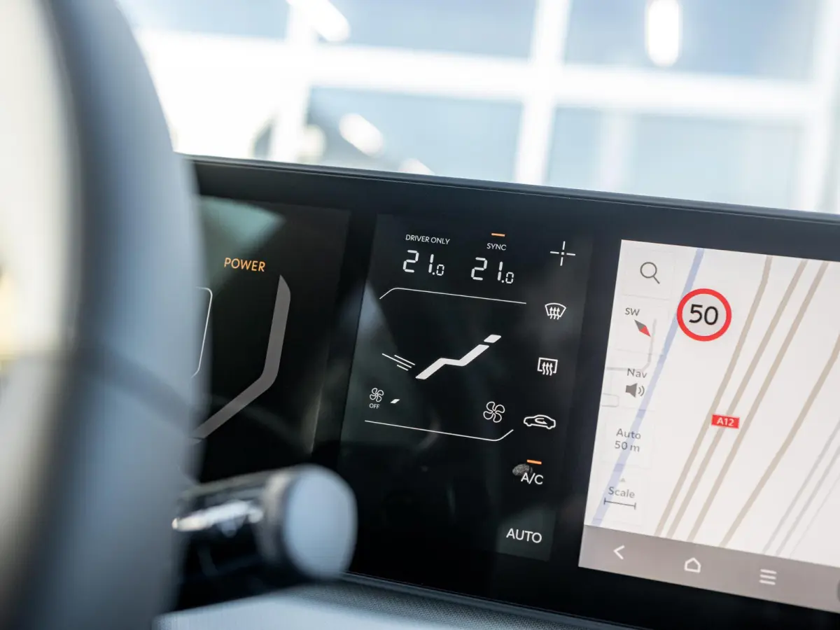 GT-Line Business Edition 81.4 kWh | Navi. | Clima. | Stuur&Stoel Verwarming | Adapt. Cruise. | Achteruitrijcamera | GT-Line Vegan Lederen Stoelbekleding