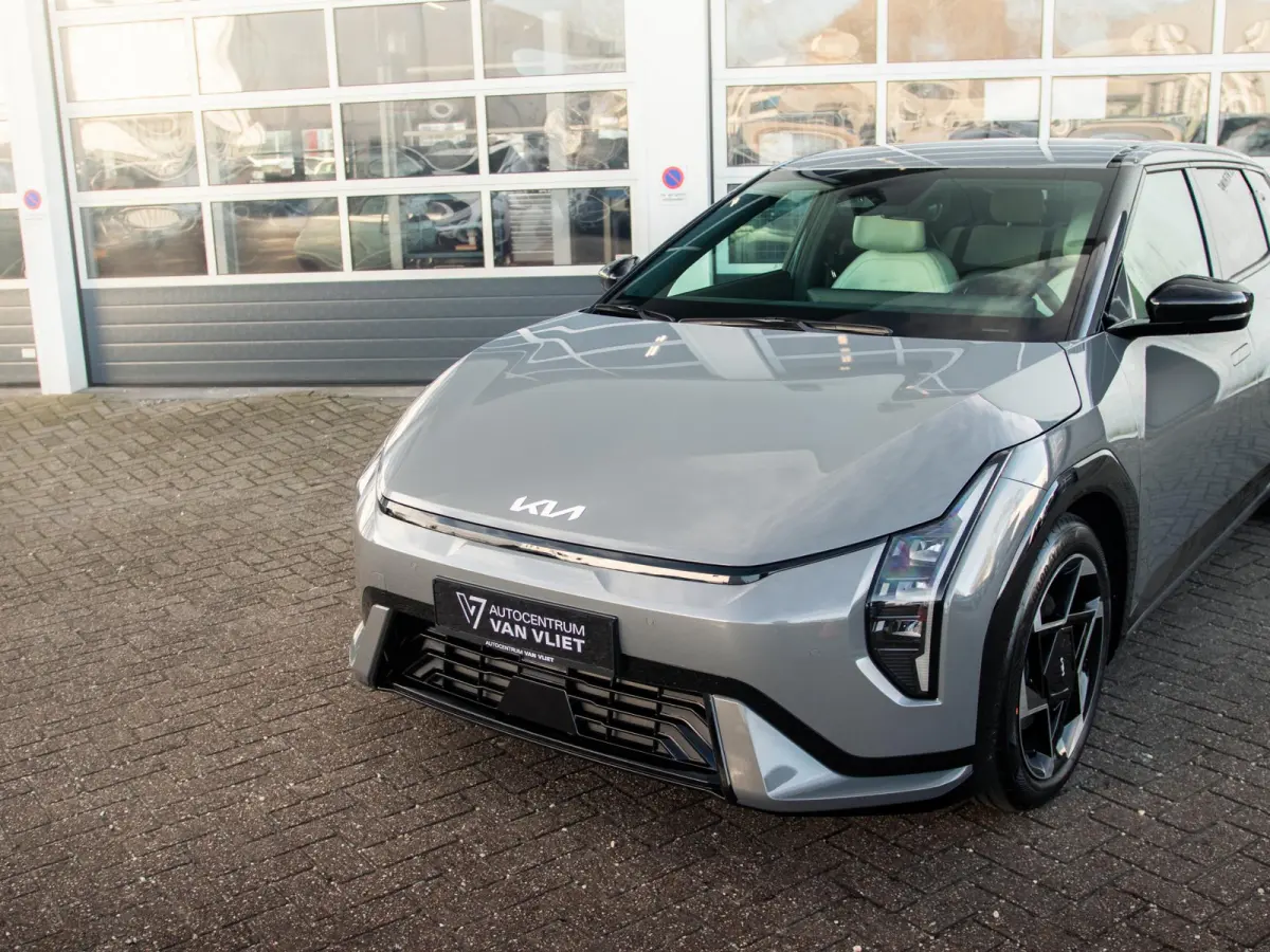 GT-Line Business Edition 81.4 kWh | Navi. | Clima. | Stuur&Stoel Verwarming | Adapt. Cruise. | Achteruitrijcamera | GT-Line Vegan Lederen Stoelbekleding