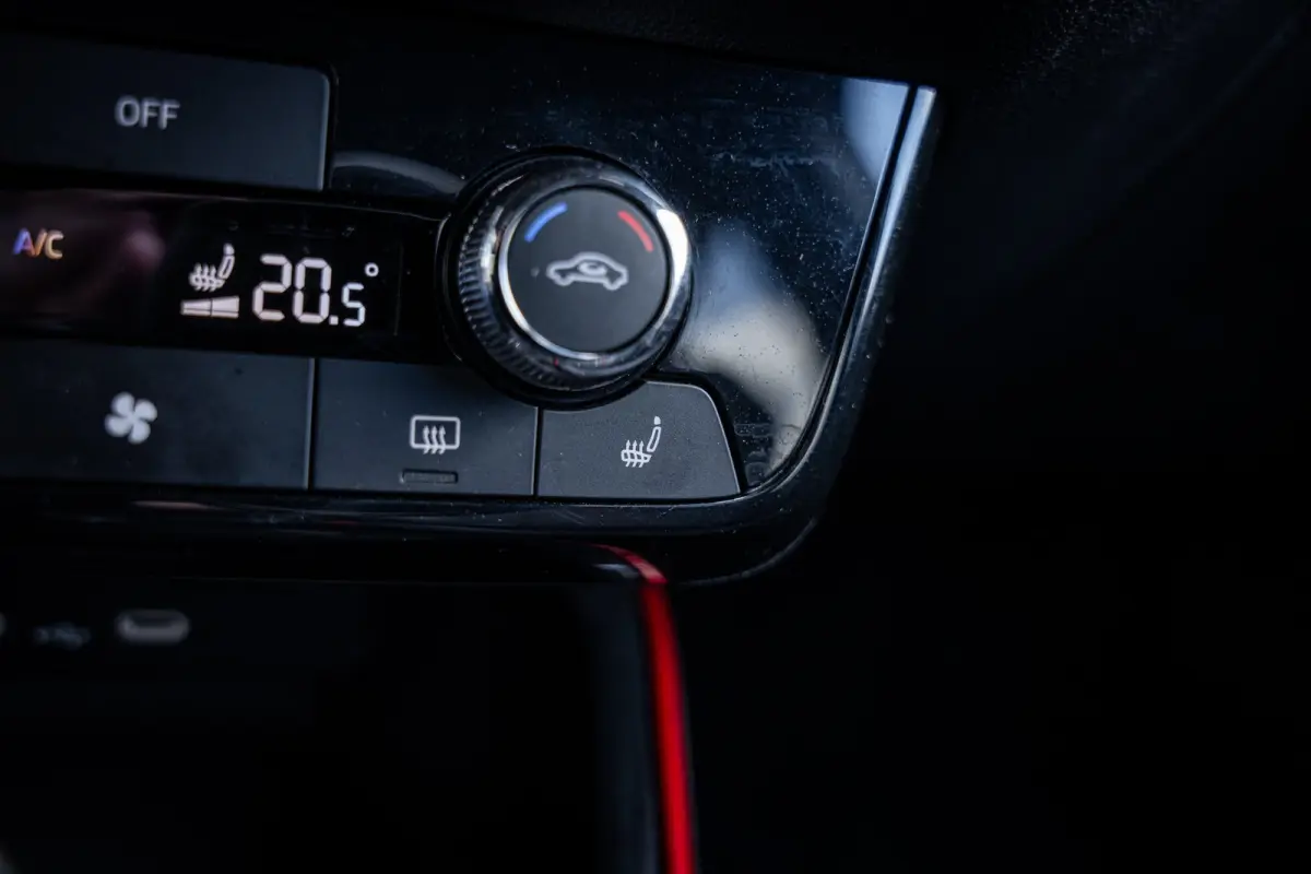 1.0 TSI Monte Carlo | Achteruitrijcamera | Airco (automatisch) | Parkeersensor voor
