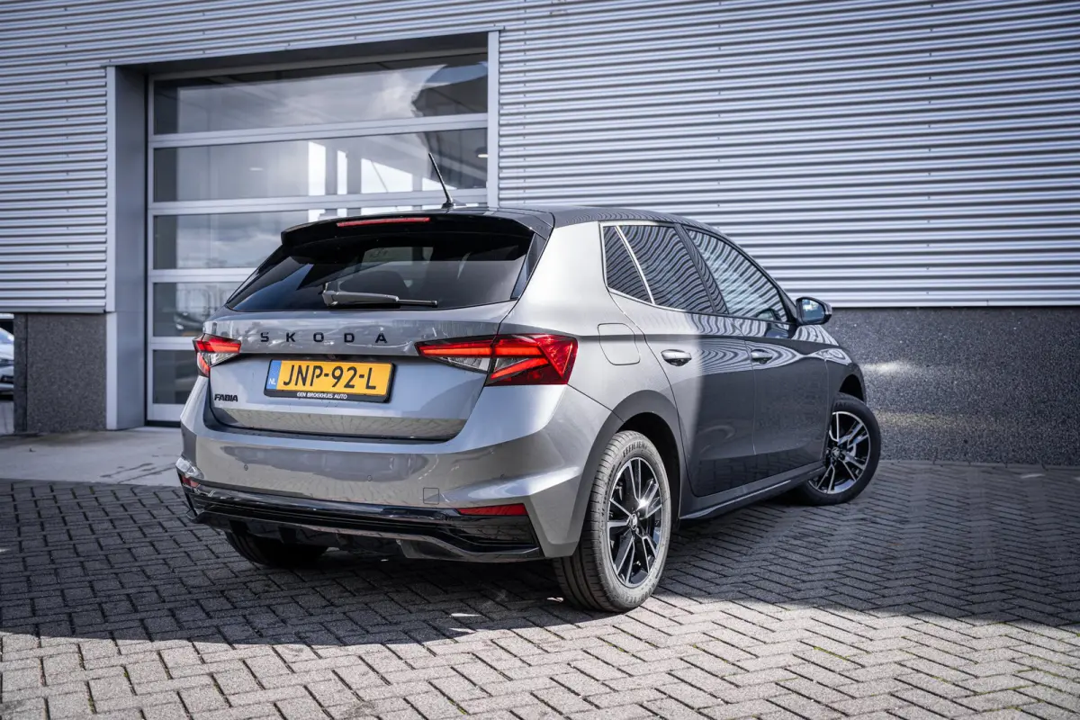 1.0 TSI Monte Carlo | Achteruitrijcamera | Airco (automatisch) | Parkeersensor voor
