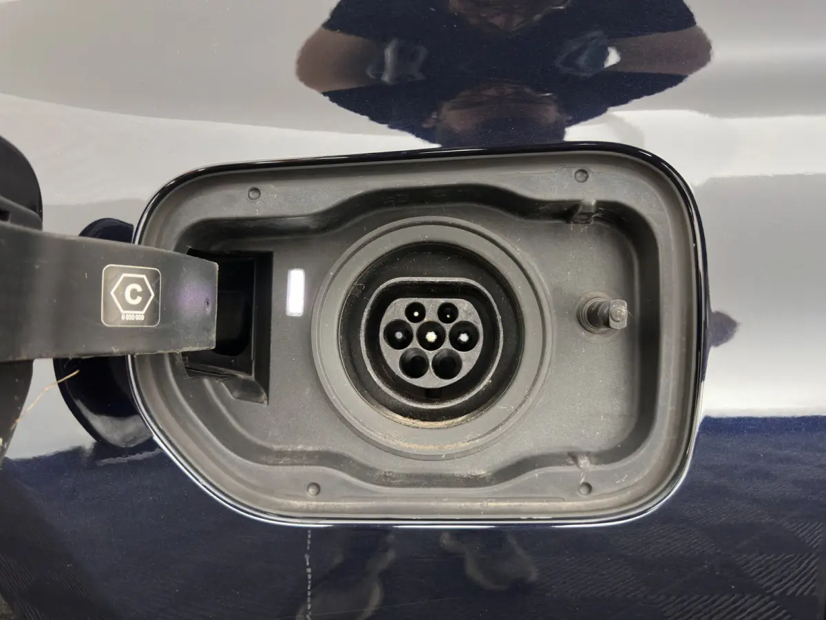 530e M-Sport-Styling Business Edition Plus (Plug-in) {SoH-85%} (INCL-BTW) *LEATHER | LASER-LED | ADAPTIVE-CRUISE | BLINDSPOT | MEMORY-PACK | DIGI-COCKPIT | HIFI-SOUND | CAMERA | NAVI-FULLMAP