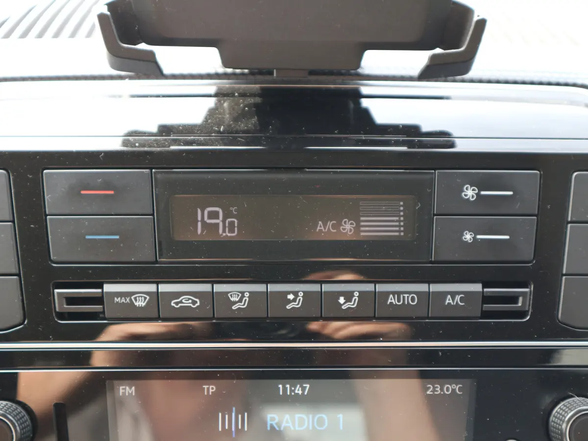 Up! 1.0 EXECUTIVE CAMERA CLIMA CRUISE PDC NL AUTO