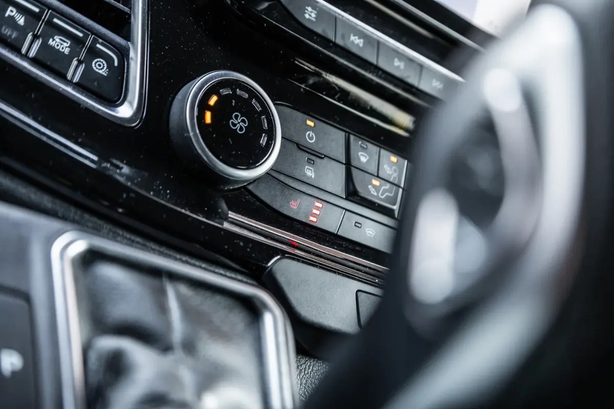 2.0 TDCI 170 PK L2H1 Limited DC | Dubbel cabine | Raptor Edition | CarPlay | Camera | Navigatie | BLIS | Stoelverwarming | Trekhaak | Cruise control | DAB | Dealer onderhouden | Nieuwe APK