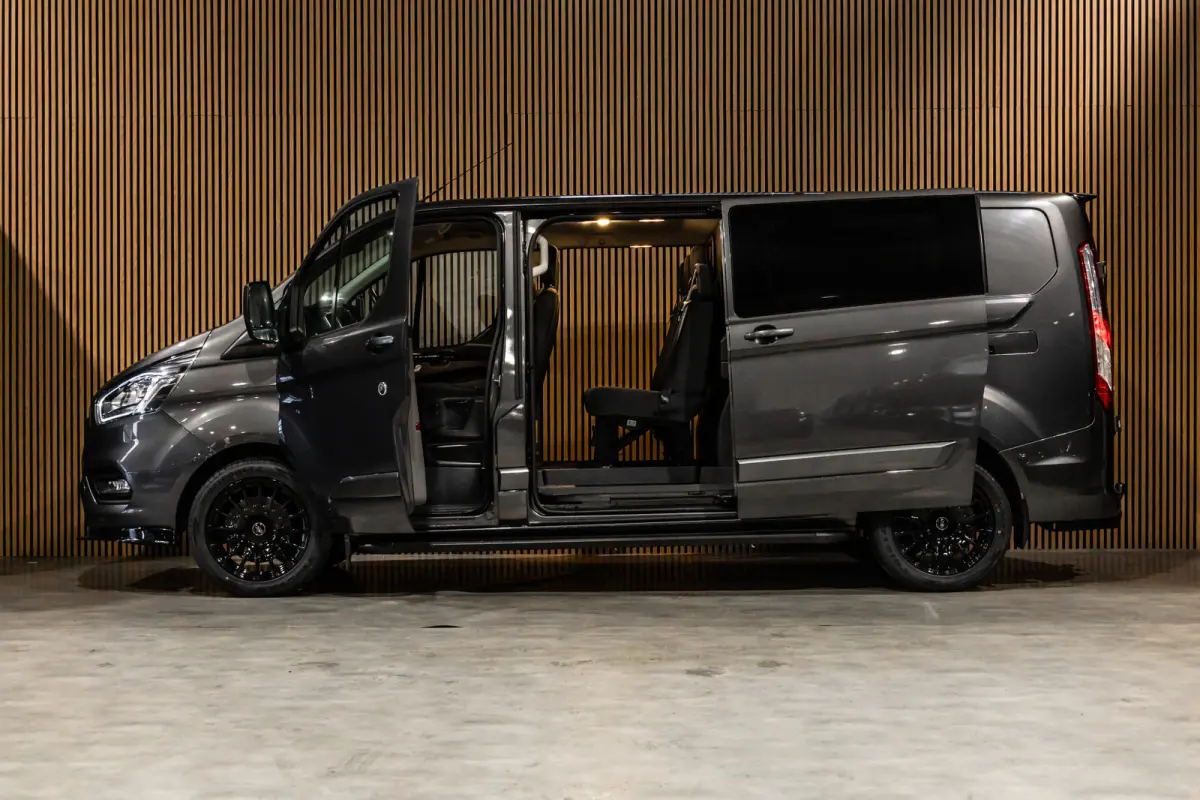 2.0 TDCI 170 PK L2H1 Limited DC | Dubbel cabine | Raptor Edition | CarPlay | Camera | Navigatie | BLIS | Stoelverwarming | Trekhaak | Cruise control | DAB | Dealer onderhouden | Nieuwe APK
