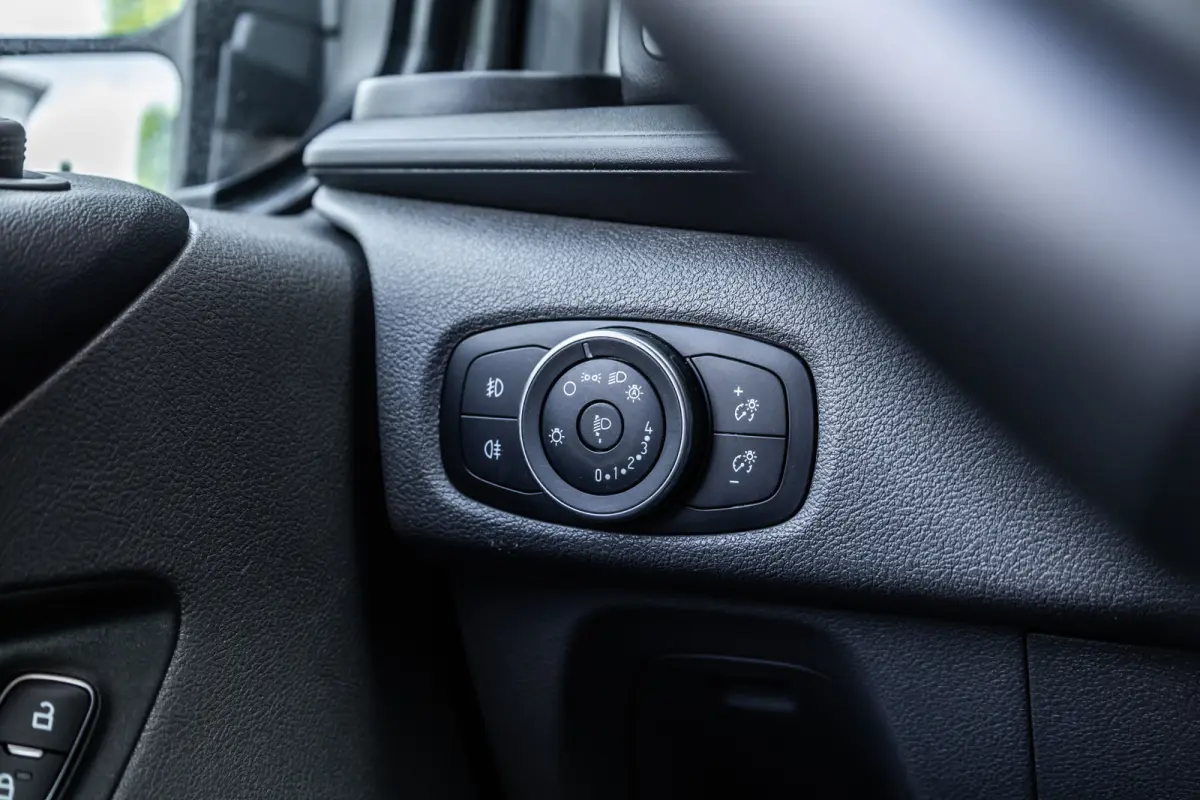 2.0 TDCI 170 PK L2H1 Limited DC | Dubbel cabine | Raptor Edition | CarPlay | Camera | Navigatie | BLIS | Stoelverwarming | Trekhaak | Cruise control | DAB | Dealer onderhouden | Nieuwe APK