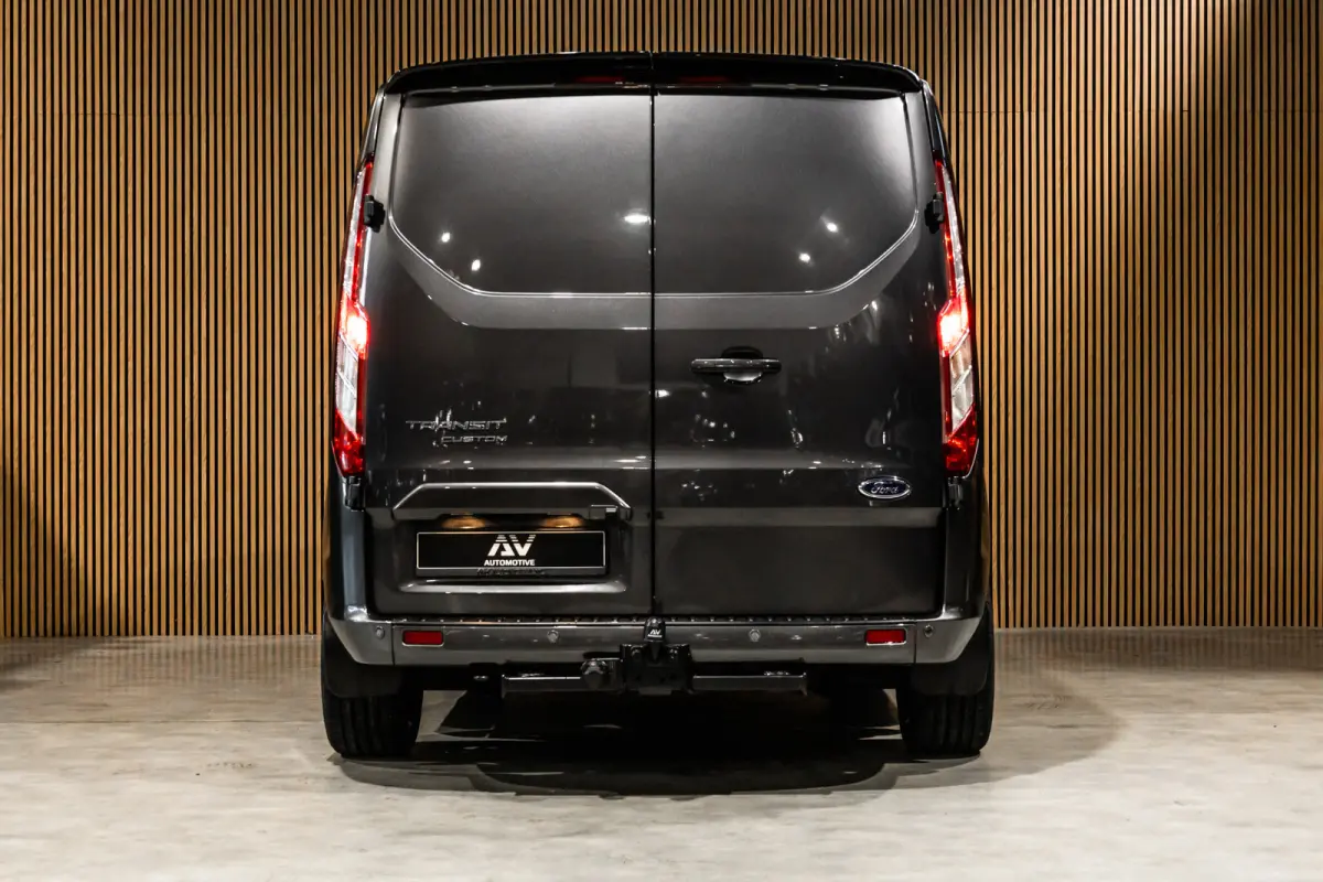 2.0 TDCI 170 PK L2H1 Limited DC | Dubbel cabine | Raptor Edition | CarPlay | Camera | Navigatie | BLIS | Stoelverwarming | Trekhaak | Cruise control | DAB | Dealer onderhouden | Nieuwe APK