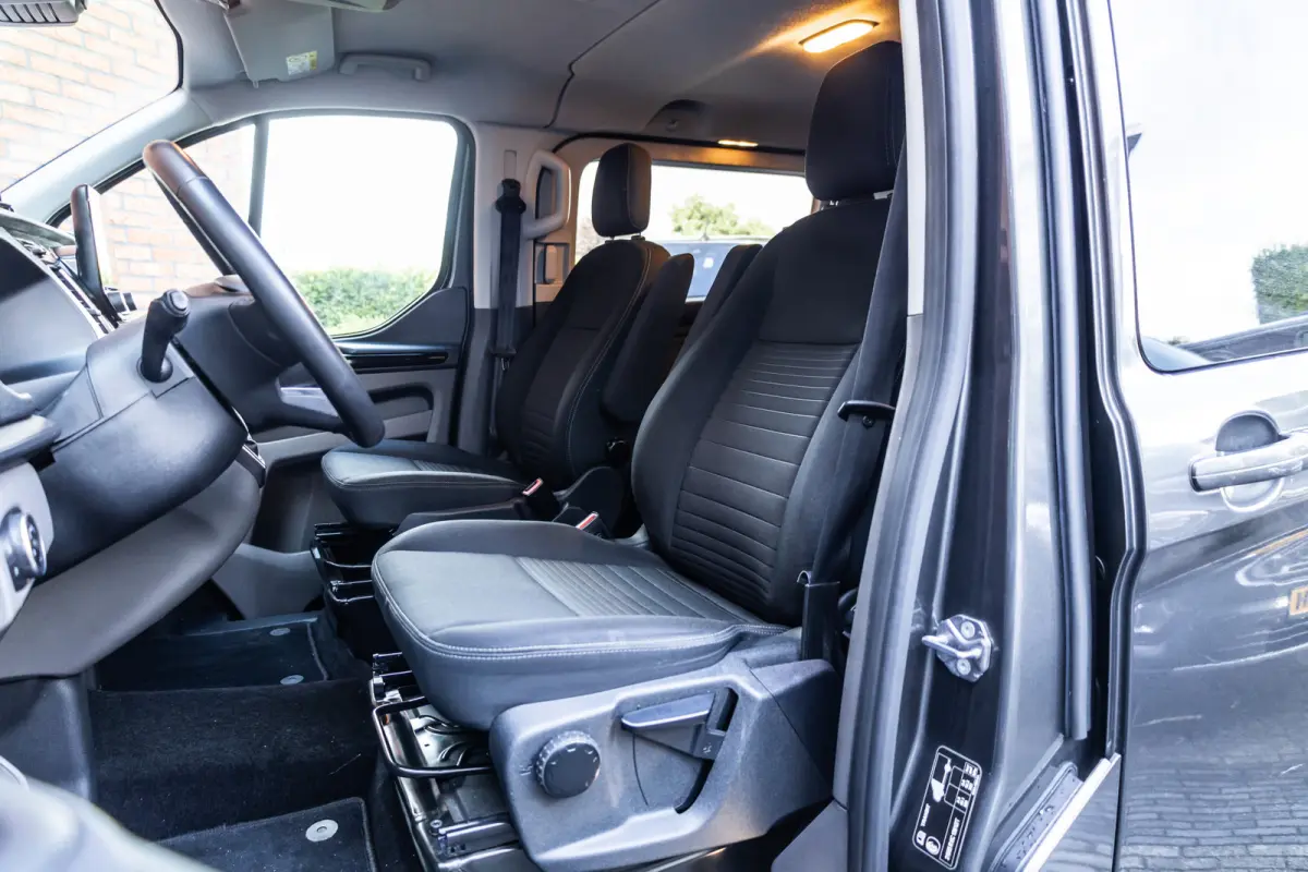 2.0 TDCI 170 PK L2H1 Limited DC | Dubbel cabine | Raptor Edition | CarPlay | Camera | Navigatie | BLIS | Stoelverwarming | Trekhaak | Cruise control | DAB | Dealer onderhouden | Nieuwe APK