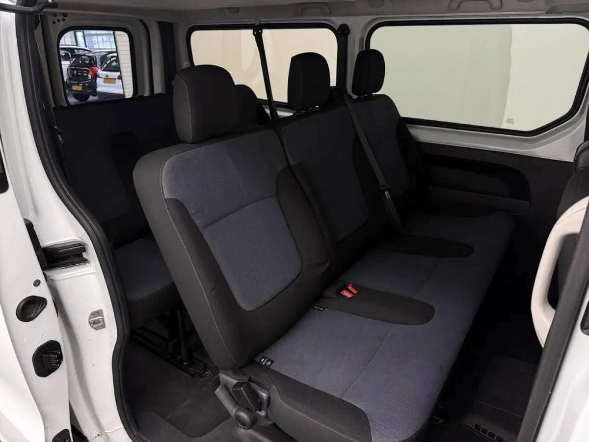 1.6 CDTI L2H1 BiTurbo 9 Persoons Camera/Nav/Cruise