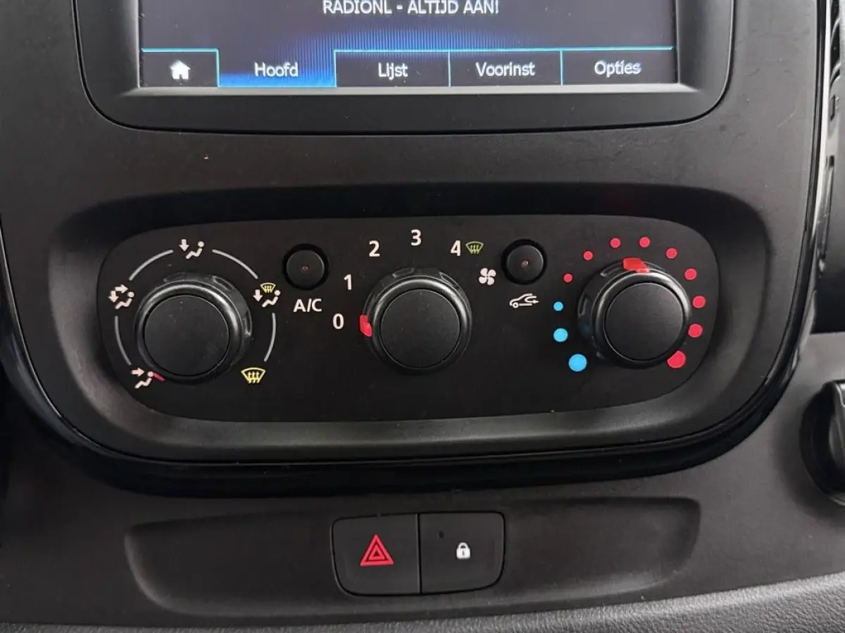 1.6 CDTI L2H1 BiTurbo 9 Persoons Camera/Nav/Cruise