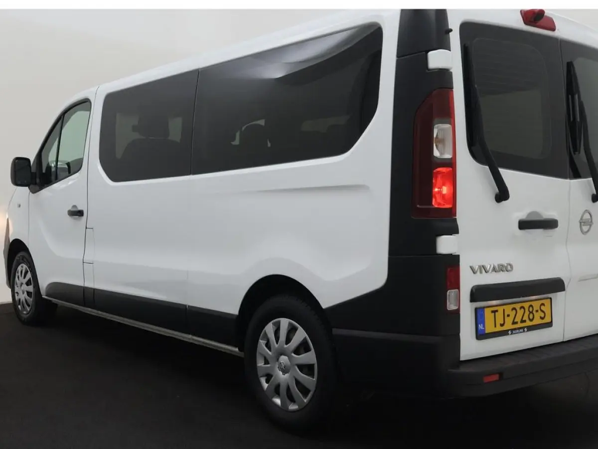 1.6 CDTI L2H1 BiTurbo 9 Persoons Camera/Nav/Cruise