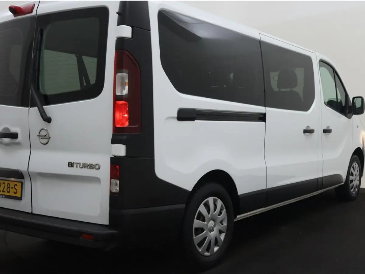 1.6 CDTI L2H1 BiTurbo 9 Persoons Camera/Nav/Cruise