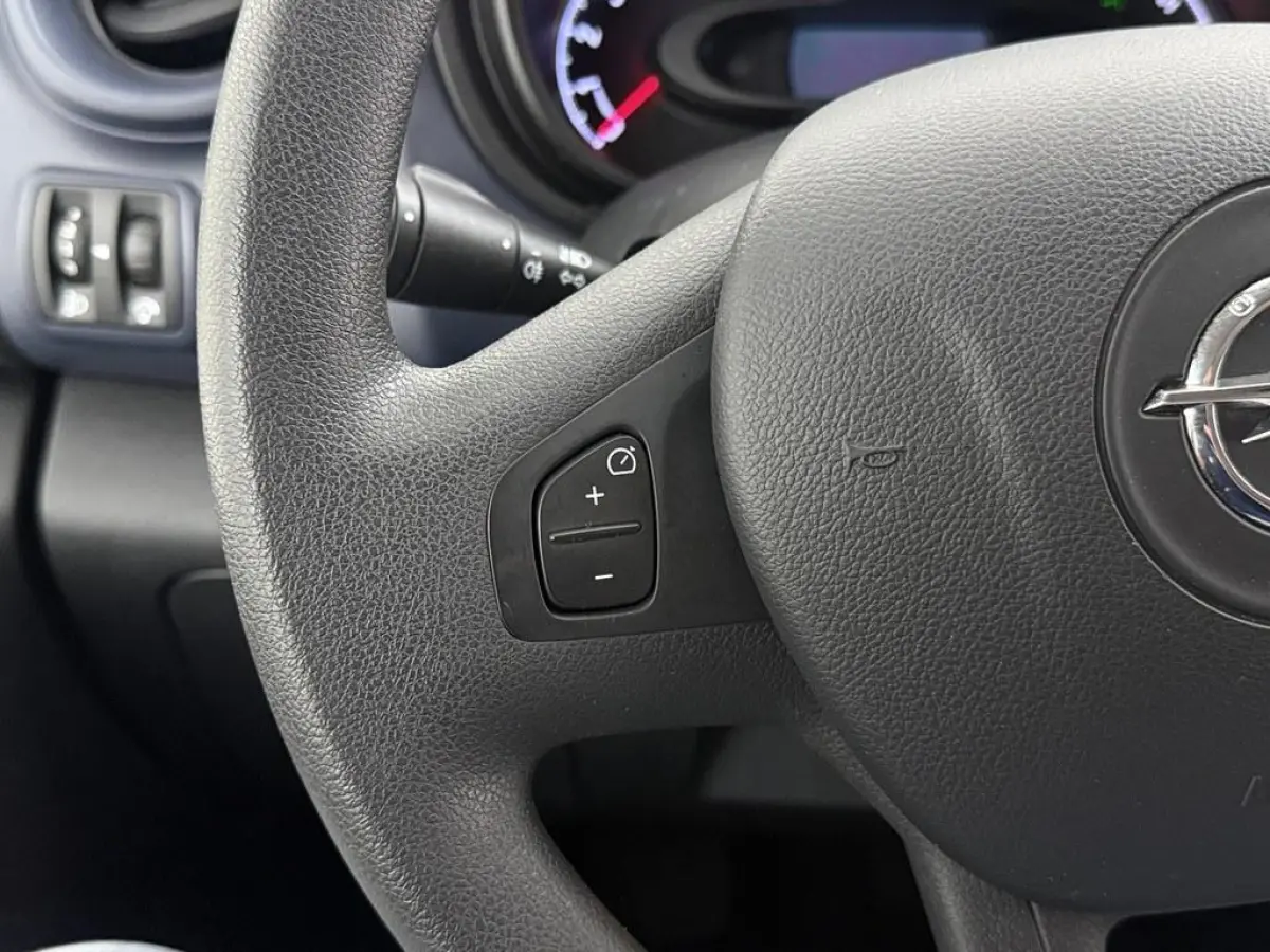 1.6 CDTI L2H1 BiTurbo 9 Persoons Camera/Nav/Cruise