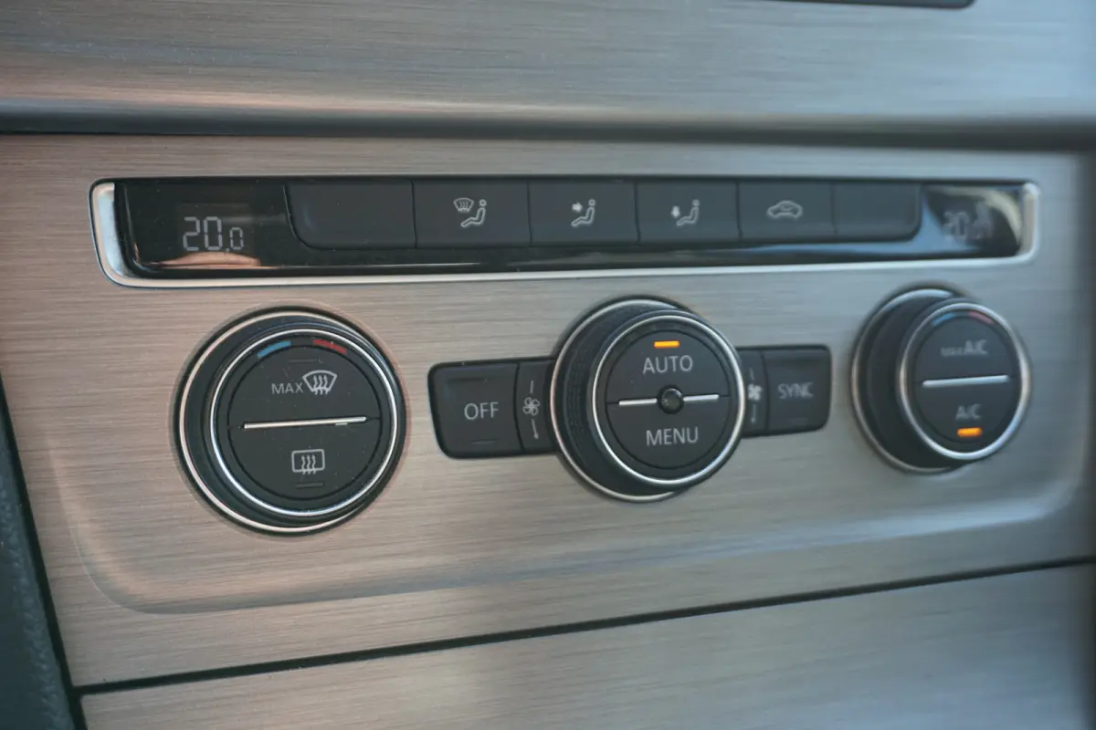 1.0 TSI Comfortline | CARPLAY | NAVI | ECC | CRUISE | PDC V+A |