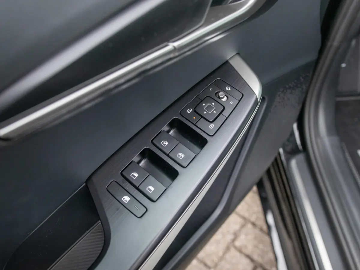 GT-Line Business Edition 84 kWh | Actieprijs* | Navi. | Clima. | Adapt. Cruise. | Stoel&Stuur Verwarming | GT-Line Vegan Leder Bekleding
