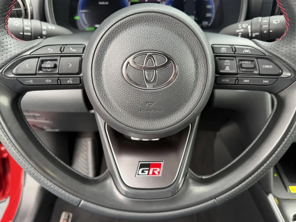 1.5 Hybrid 130 GR SPORT | Head-up display | Emotinal RED | 10 jr GARANTIE | Rijklaar!!