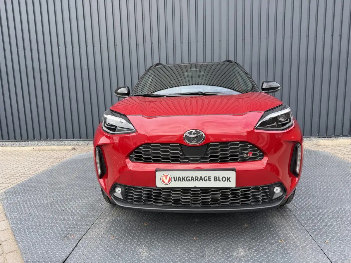 1.5 Hybrid 130 GR SPORT | Head-up display | Emotinal RED | 10 jr GARANTIE | Rijklaar!!