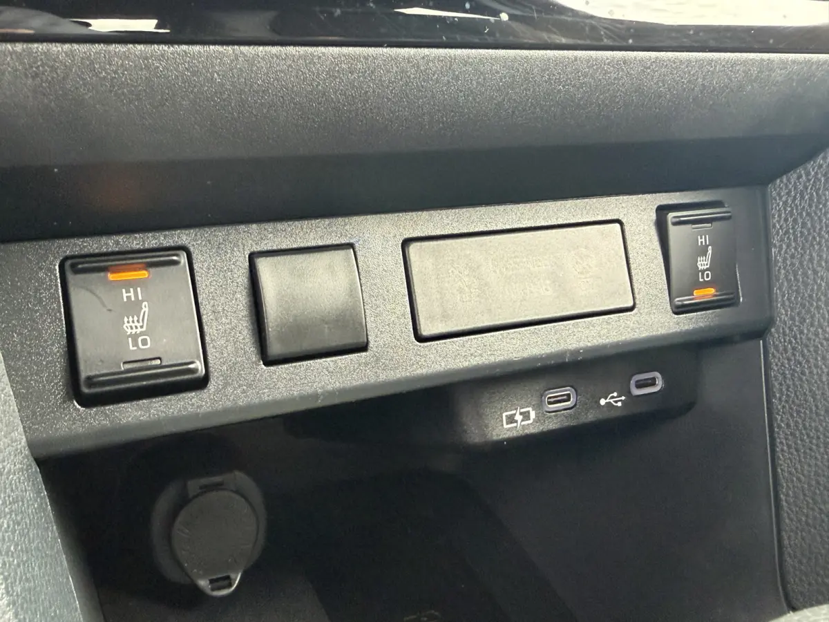 1.5 Hybrid 130 GR SPORT | Head-up display | Emotinal RED | 10 jr GARANTIE | Rijklaar!!