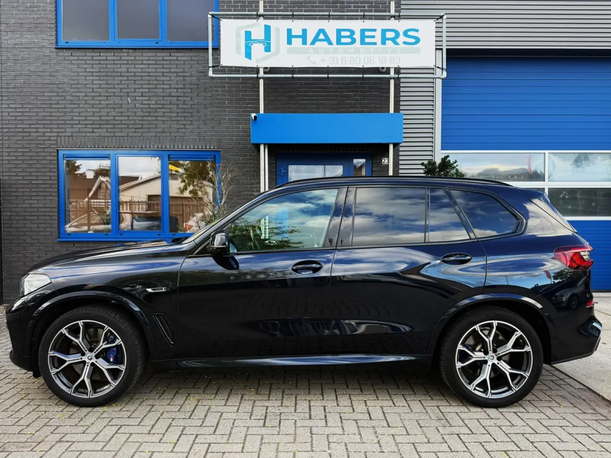 XDrive45e High Executive 361PK|NL Auto|Laser Light|ProfNavi|M-Pakket|Luchtvering|PANO|Adaptive|50e Editie|HUD|360C|Harman/K