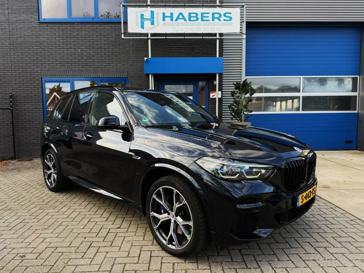 XDrive45e High Executive 361PK|NL Auto|Laser Light|ProfNavi|M-Pakket|Luchtvering|PANO|Adaptive|50e Editie|HUD|360C|Harman/K