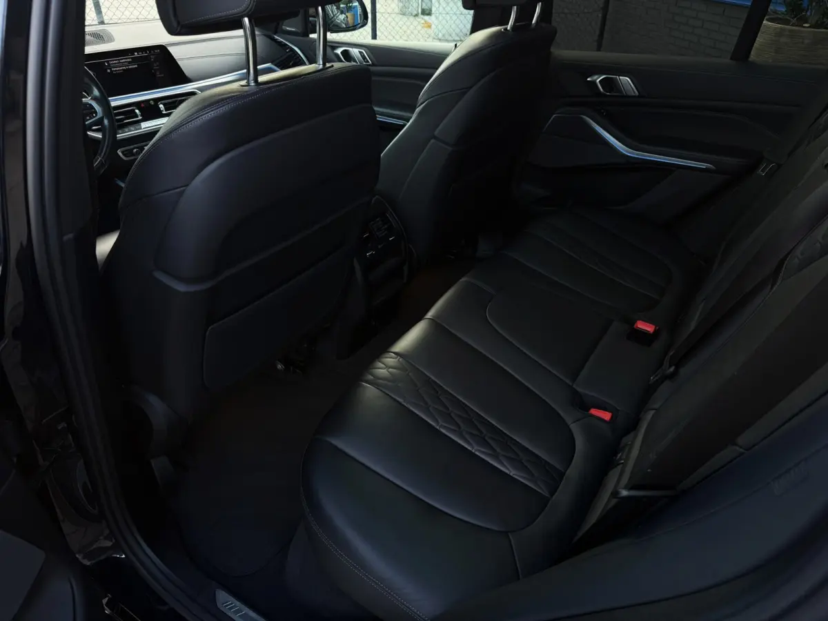 XDrive45e High Executive 361PK|NL Auto|Laser Light|ProfNavi|M-Pakket|Luchtvering|PANO|Adaptive|50e Editie|HUD|360C|Harman/K