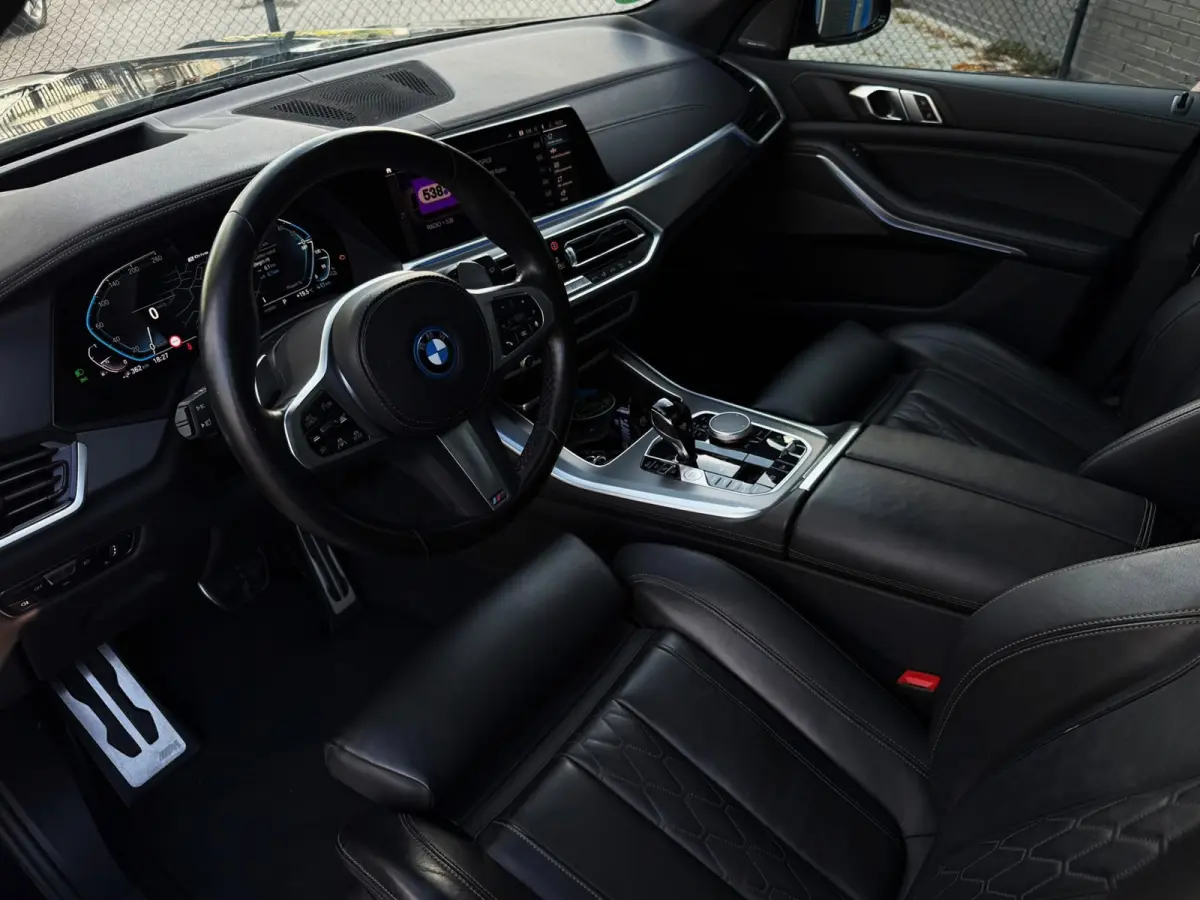 XDrive45e High Executive 361PK|NL Auto|Laser Light|ProfNavi|M-Pakket|Luchtvering|PANO|Adaptive|50e Editie|HUD|360C|Harman/K