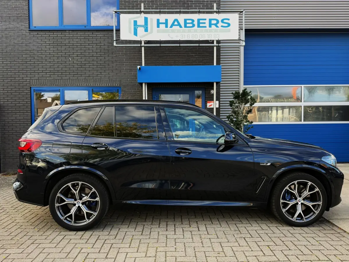XDrive45e High Executive 361PK|NL Auto|Laser Light|ProfNavi|M-Pakket|Luchtvering|PANO|Adaptive|50e Editie|HUD|360C|Harman/K