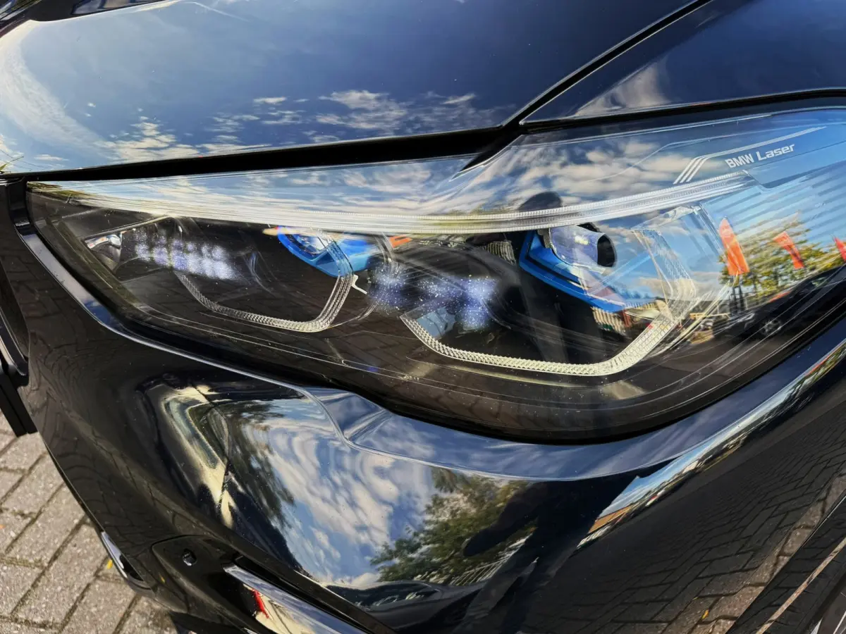 XDrive45e High Executive 361PK|NL Auto|Laser Light|ProfNavi|M-Pakket|Luchtvering|PANO|Adaptive|50e Editie|HUD|360C|Harman/K