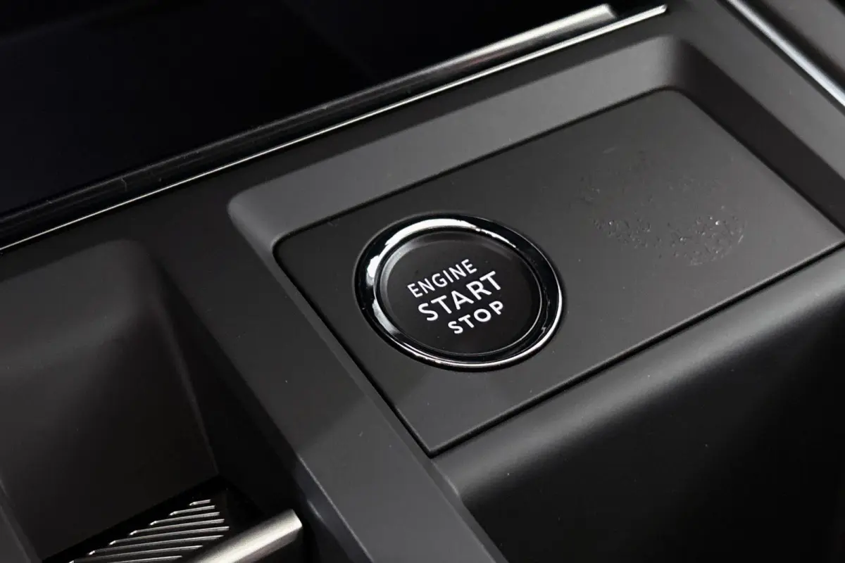 1.2 Hybrid 136 Max Stoelverwarming Achteruitrijcamera