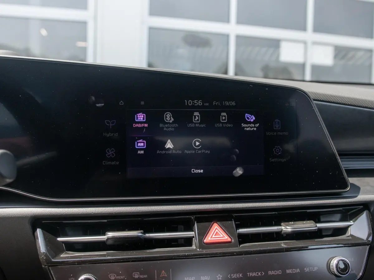 1.6 GDi Hybrid DynamicLine | Actieprijs* | Navi. | Clima. | Adapt. Cruise. | Achteruitrijcamera | Parkeersensoren | Dakrails