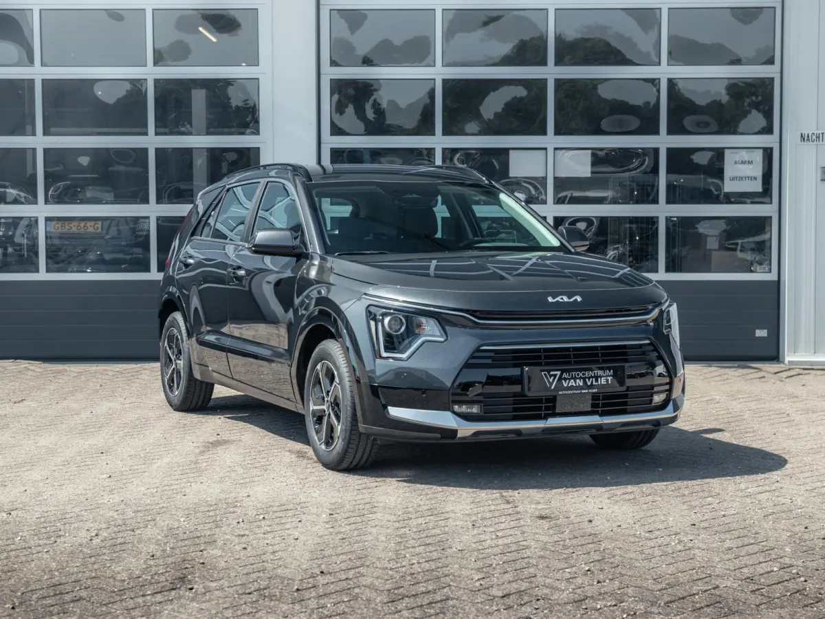 1.6 GDi Hybrid DynamicLine | Actieprijs* | Navi. | Clima. | Adapt. Cruise. | Achteruitrijcamera | Parkeersensoren | Dakrails