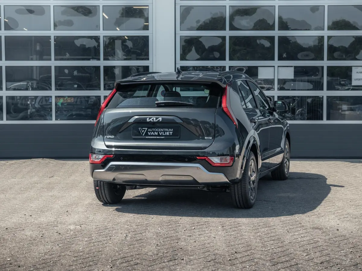 1.6 GDi Hybrid DynamicLine | Actieprijs* | Navi. | Clima. | Adapt. Cruise. | Achteruitrijcamera | Parkeersensoren | Dakrails