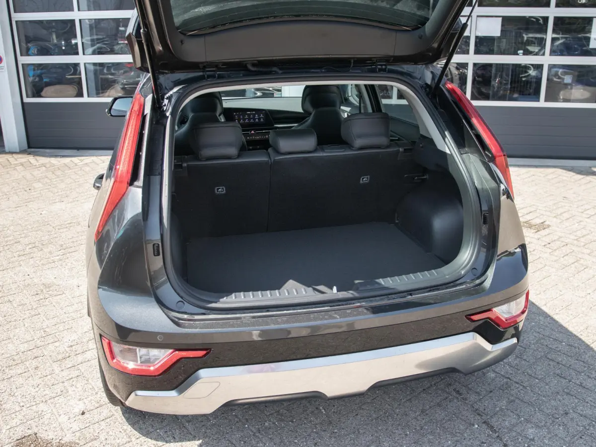 1.6 GDi Hybrid DynamicLine | Actieprijs* | Navi. | Clima. | Adapt. Cruise. | Achteruitrijcamera | Parkeersensoren | Dakrails
