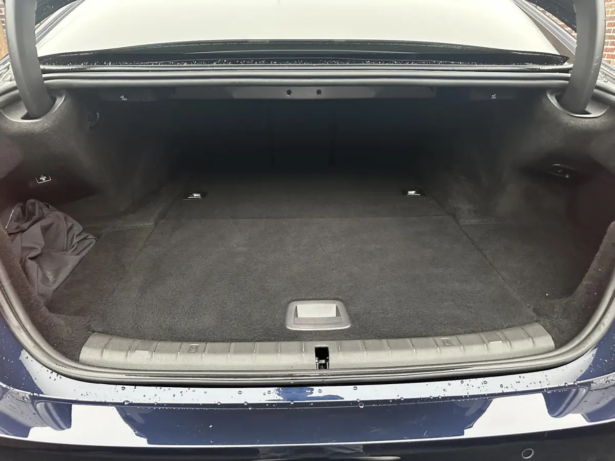 530e iPerformance High Executive Pano| Harman Kardon| 360 camera