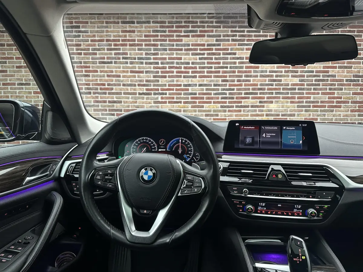 530e iPerformance High Executive Pano| Harman Kardon| 360 camera