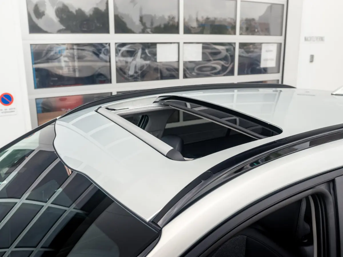 1.6 GDi Hybrid DynamicPlusLine | Actieprijs* | Navi. | Clima. | Adapt. Cruise. | Achteruitrijcamera | Parkeersensoren | Dodehoekassistentie | Stoel&Stuur Verwarming | Schuif-/Kanteldak