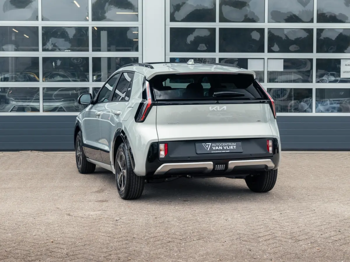 1.6 GDi Hybrid DynamicPlusLine | Actieprijs* | Navi. | Clima. | Adapt. Cruise. | Achteruitrijcamera | Parkeersensoren | Dodehoekassistentie | Stoel&Stuur Verwarming | Schuif-/Kanteldak