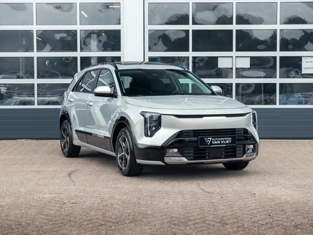 1.6 GDi Hybrid DynamicPlusLine | Actieprijs* | Navi. | Clima. | Adapt. Cruise. | Achteruitrijcamera | Parkeersensoren | Dodehoekassistentie | Stoel&Stuur Verwarming | Schuif-/Kanteldak