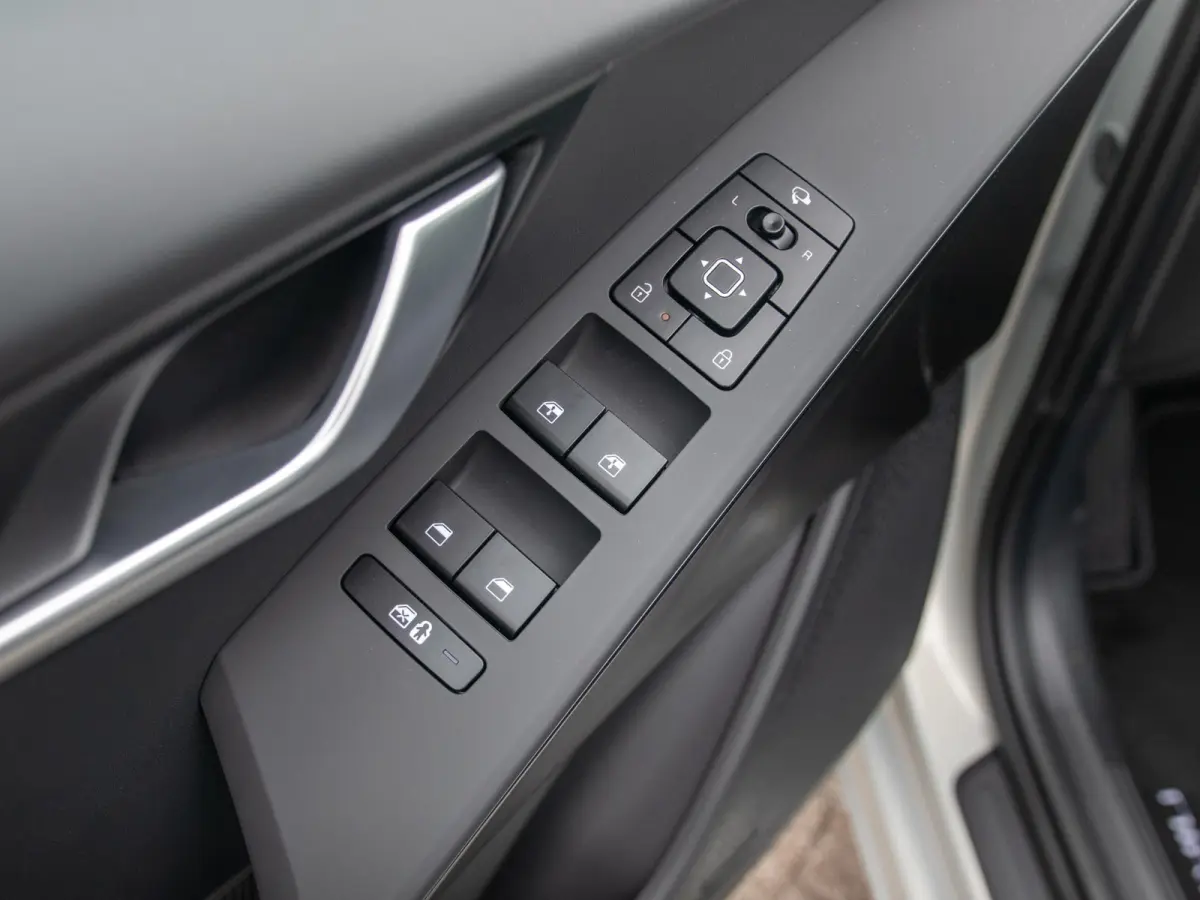 1.6 GDi Hybrid DynamicPlusLine | Actieprijs* | Navi. | Clima. | Adapt. Cruise. | Achteruitrijcamera | Parkeersensoren | Dodehoekassistentie | Stoel&Stuur Verwarming | Schuif-/Kanteldak