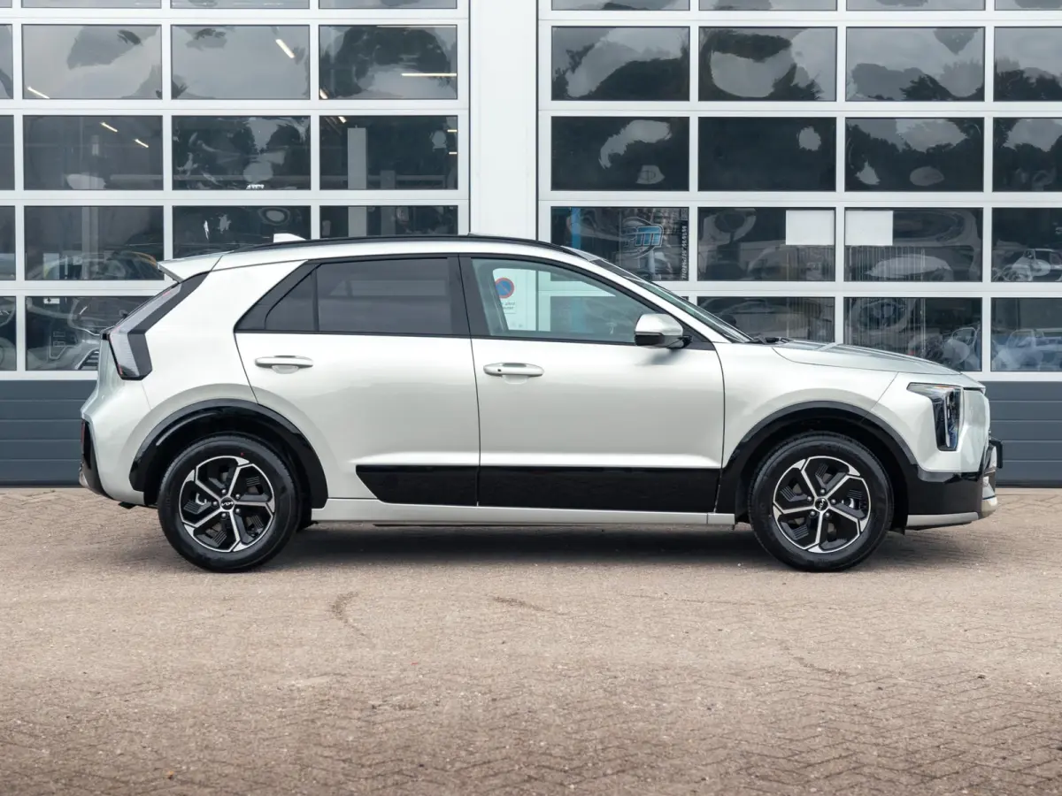 1.6 GDi Hybrid DynamicPlusLine | Actieprijs* | Navi. | Clima. | Adapt. Cruise. | Achteruitrijcamera | Parkeersensoren | Dodehoekassistentie | Stoel&Stuur Verwarming | Schuif-/Kanteldak